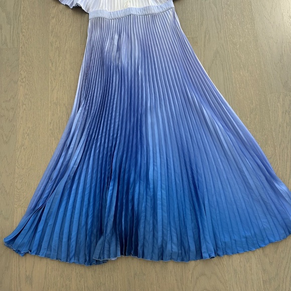 L'IDEE Orchestra Pleated Gown Purple Ombre Short Sleeve Dress - Size US 10 - Picture 5 of 12